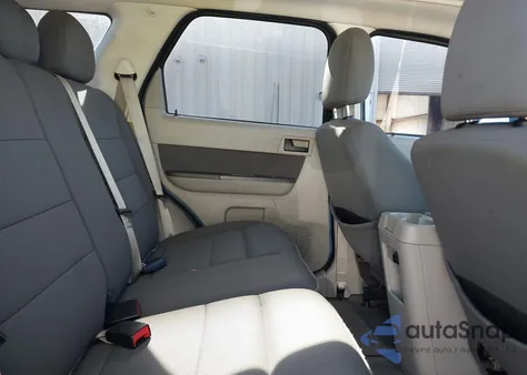 2010 Ford Escape Xlt из США, поврежденный, VIN 1FMCU0D75AKB08110